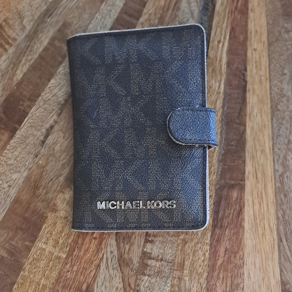 Michael Kors Black Monogram Key & Card Holder